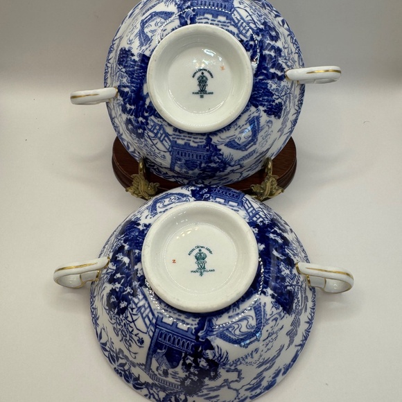 Royal Crown Derby Blue Mikado double handled soup bowl - set of 2. EUC. - Picture 3 of 10